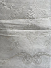 Load image into Gallery viewer, Italian Grande Linen Towel
