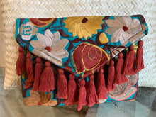 Load image into Gallery viewer, Mexican Embroidered Envelope Bag
