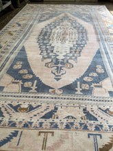 Load image into Gallery viewer, Turkish Rug - 4&#39;3x8&#39;10
